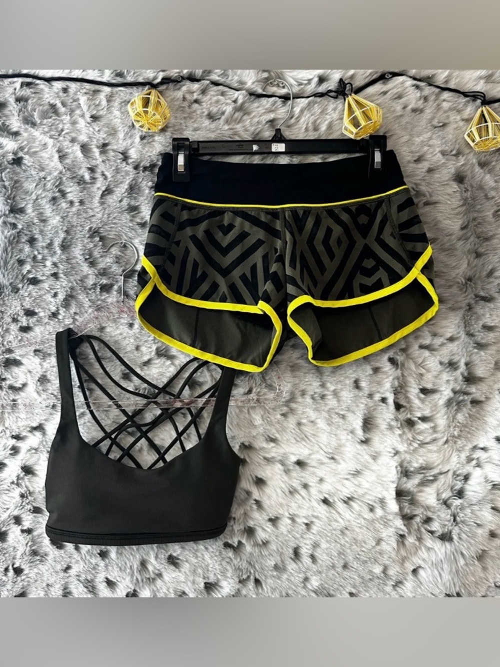 292. Lululemon sz 2 short set. Olive green.